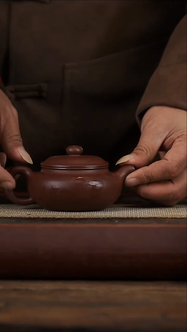 茶壶紫砂龙血砂蝙蝠微瑕