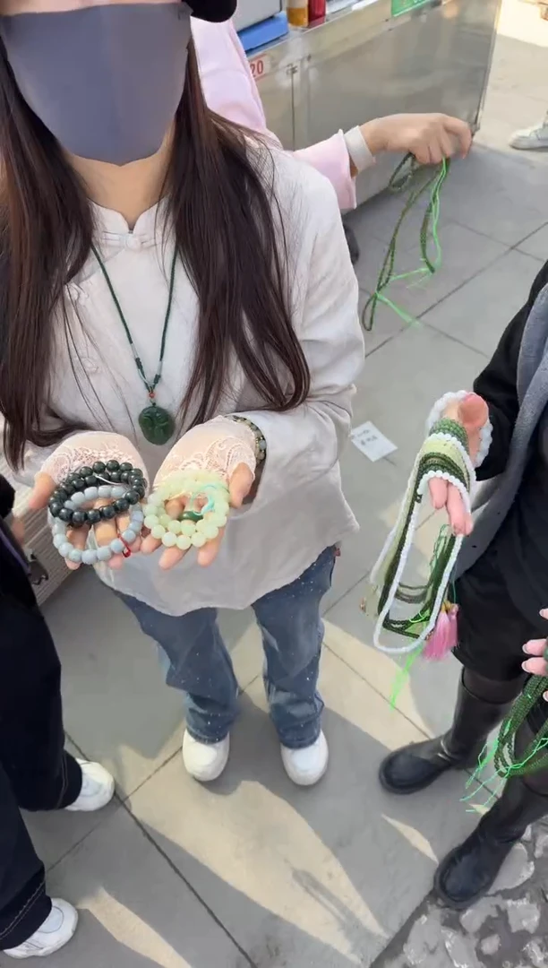 未镶嵌戒指和田玉（糖玉）和田玉