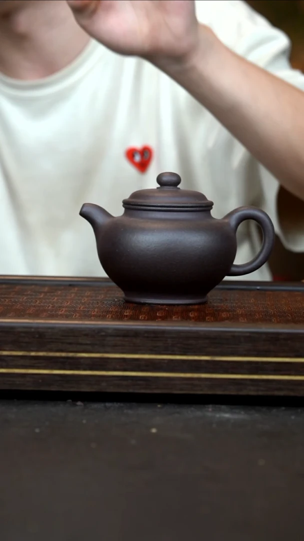 茶壶紫砂   THR     老 天青泥      掇只     300cc