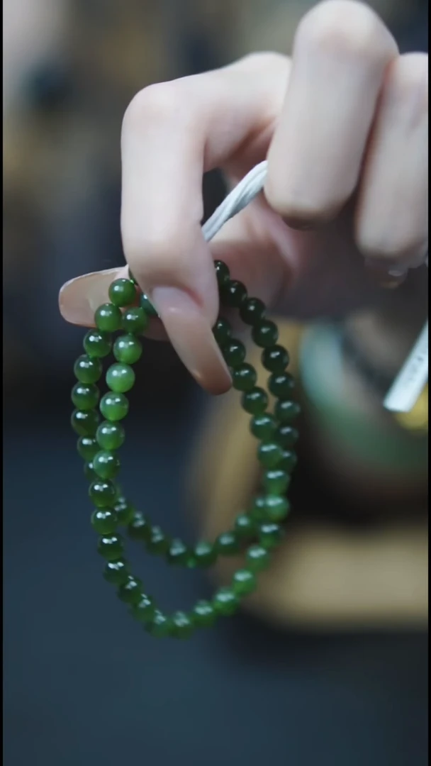 项链未镶嵌和田玉（碧玉）HC 30185