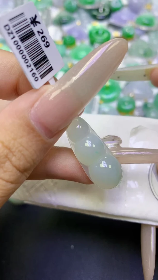 颈饰未镶嵌翡翠天然缅甸翡翠A货百元以上9元证书费自理