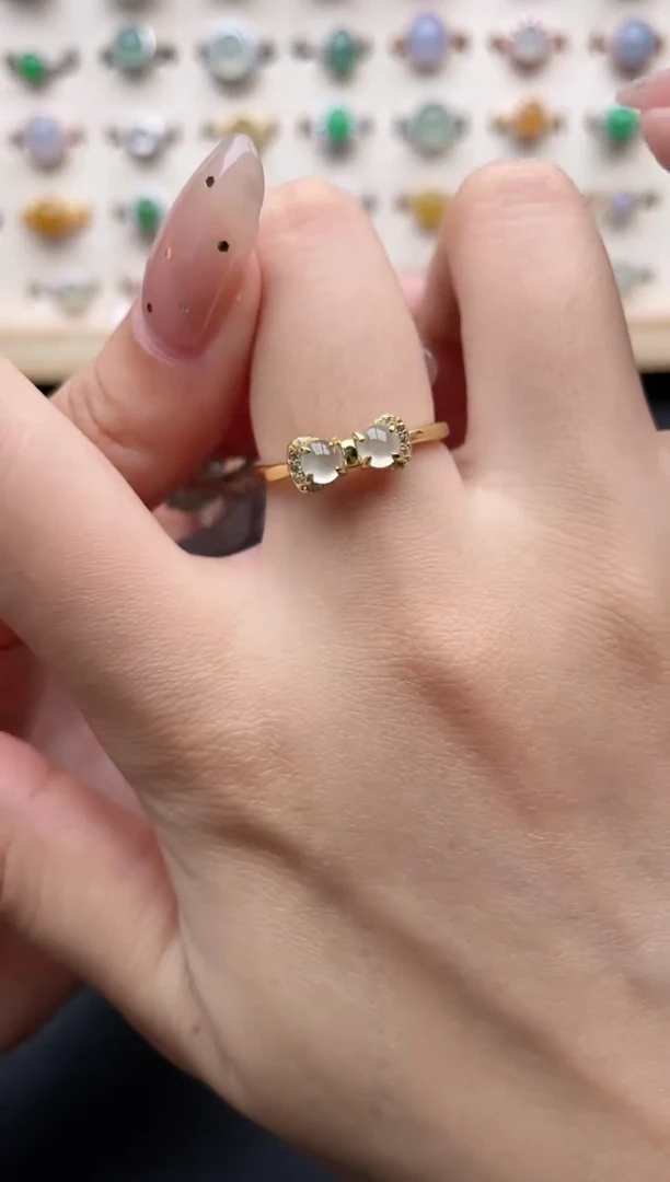 【闪购商品】翡翠戒指银S925镶嵌一物一证一礼盒