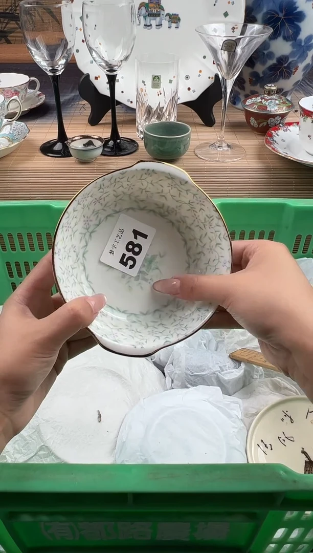 瓷片小***鱼瓷片     581