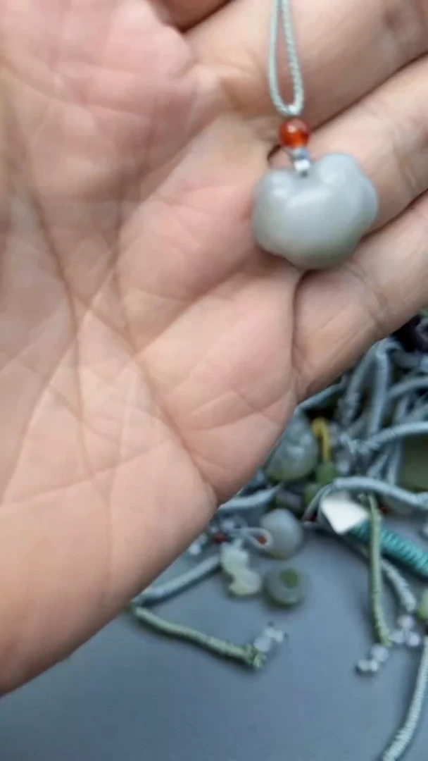 颈饰未镶嵌和田玉多样性发货  拍一发一