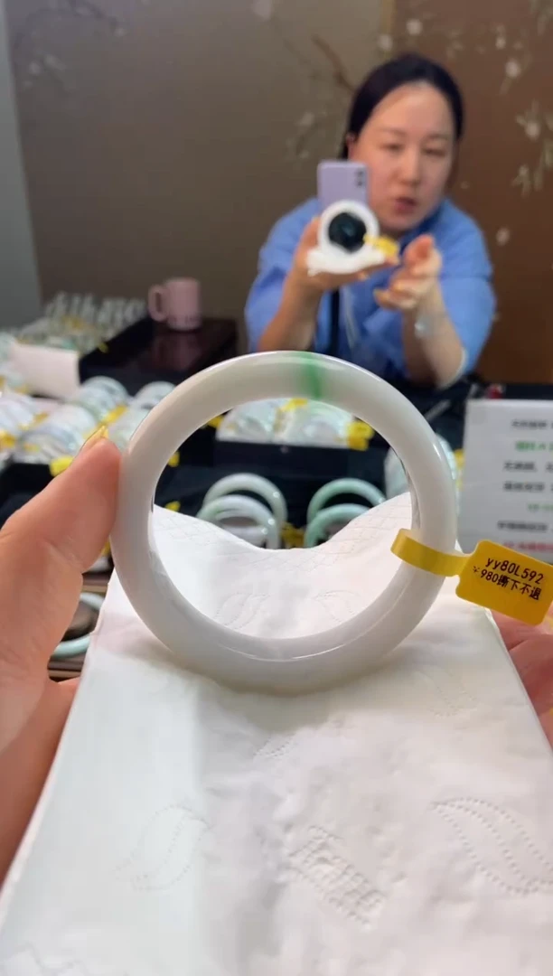未镶嵌手镯翡翠59.2圈口d