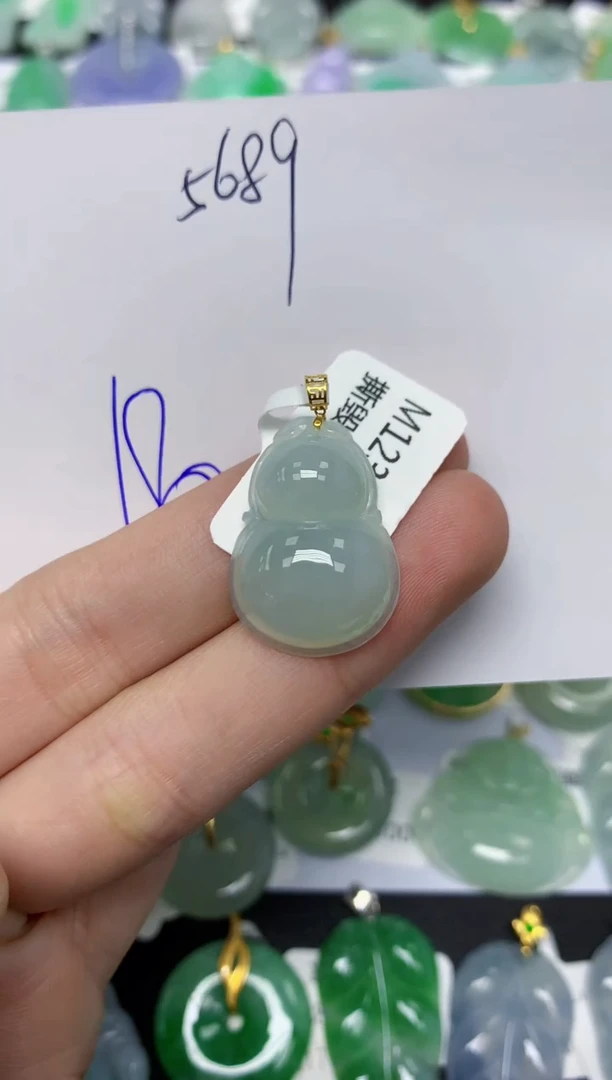 【闪购商品】翡翠颈饰18K金镶嵌天然翡翠A货