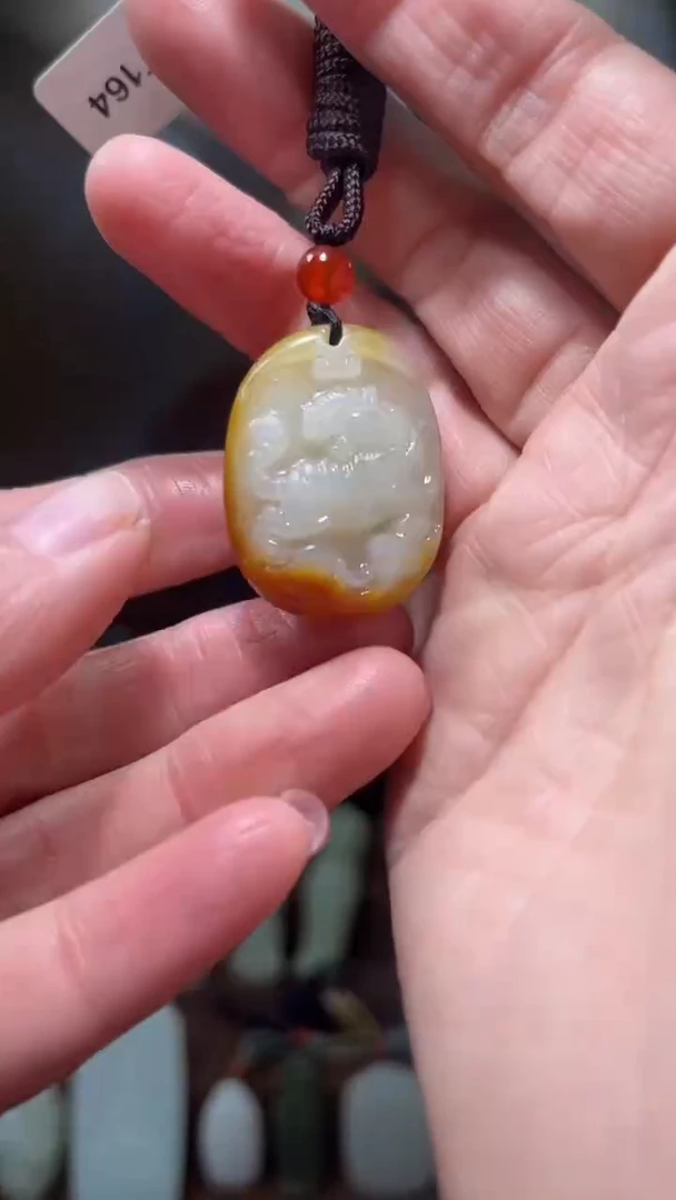 颈饰未镶嵌和田玉·