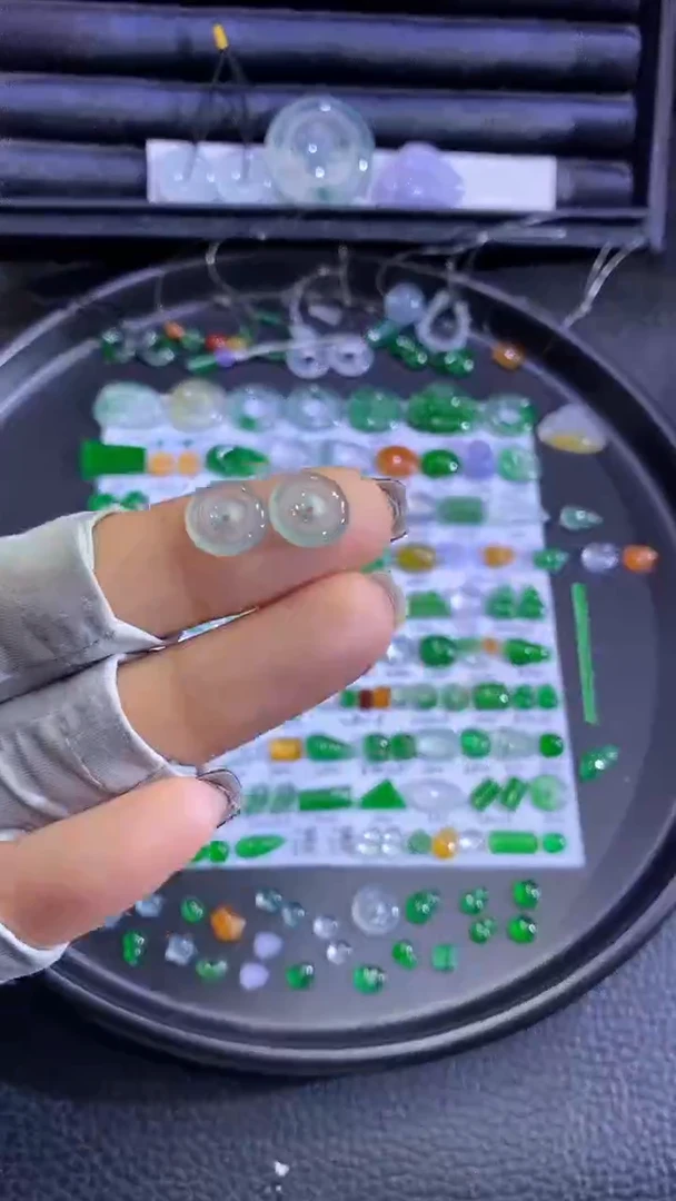 未镶嵌挂件翡翠扣子