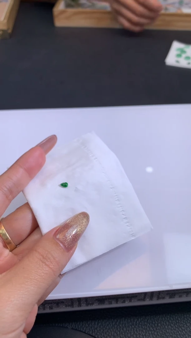 【闪购商品】定制翡翠未镶嵌翡翠