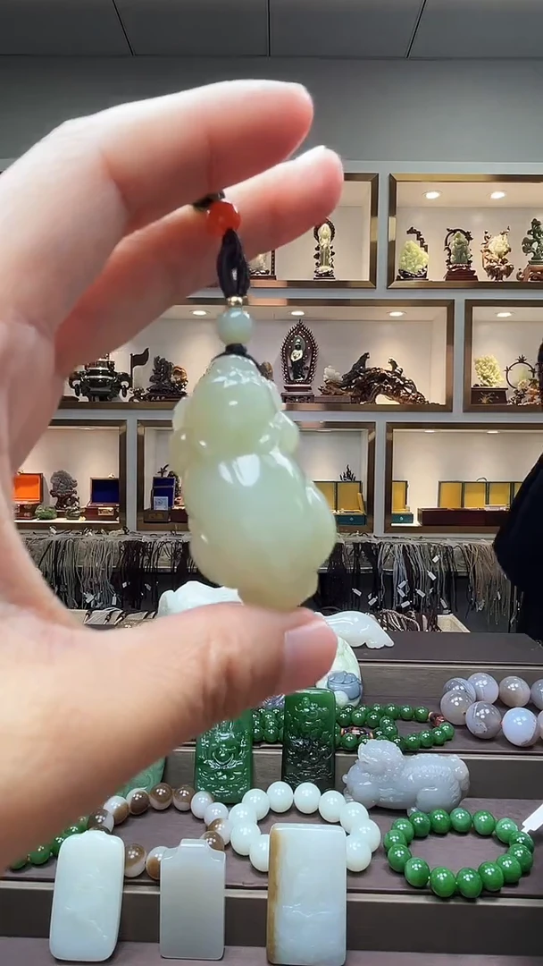 【闪购商品】和田玉颈饰未镶嵌苏