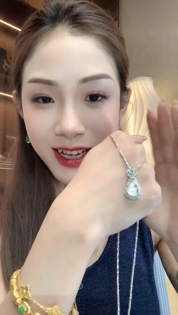 翡翠18K金镶嵌吊坠(不含链)C6翡翠