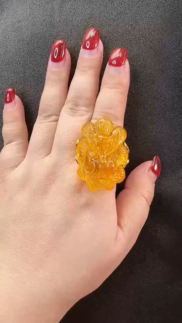 琥珀未镶嵌戒指戒指