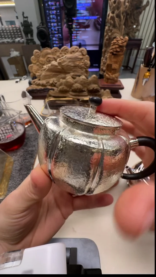 【闪购商品】瓜曲壶170ML1611001