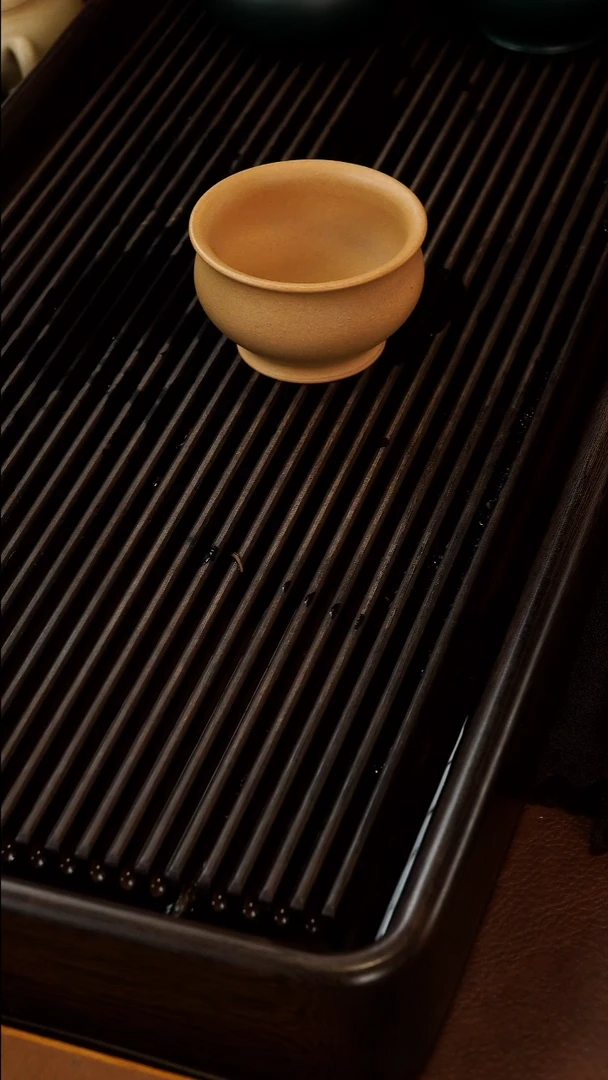 茶壶紫砂白****8半手金黄段主人杯