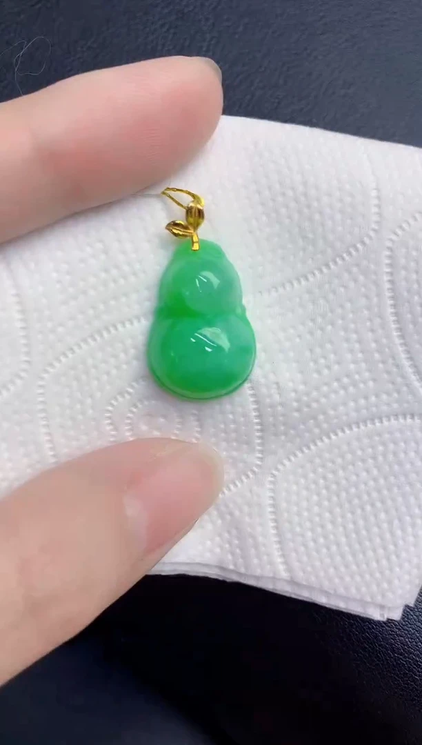 颈饰18K金镶嵌翡翠天然翡翠缅甸A货