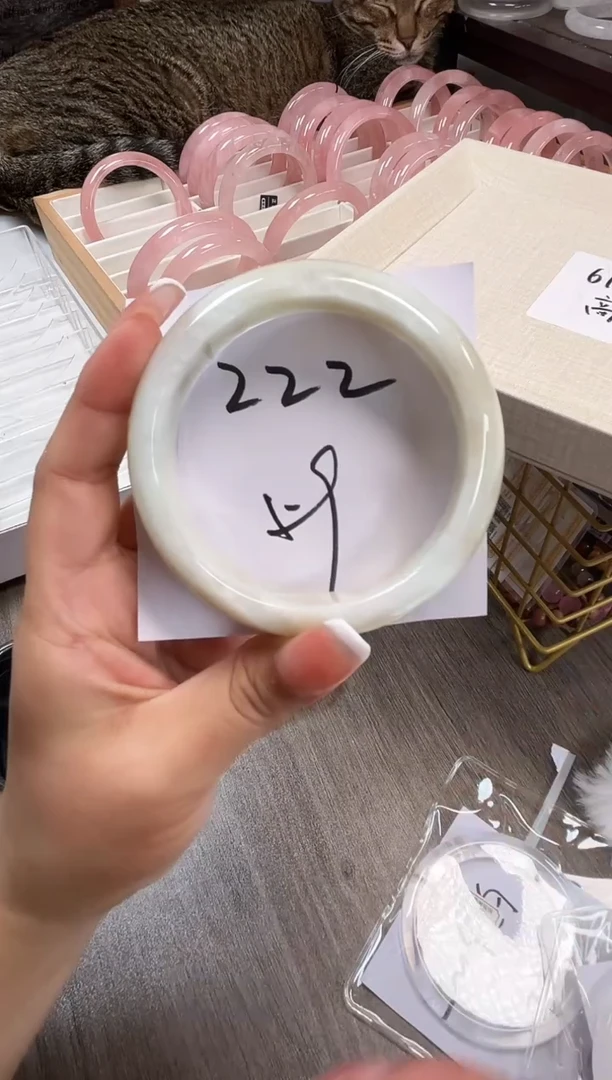 水晶手镯未镶嵌222号(默认有瑕疵)