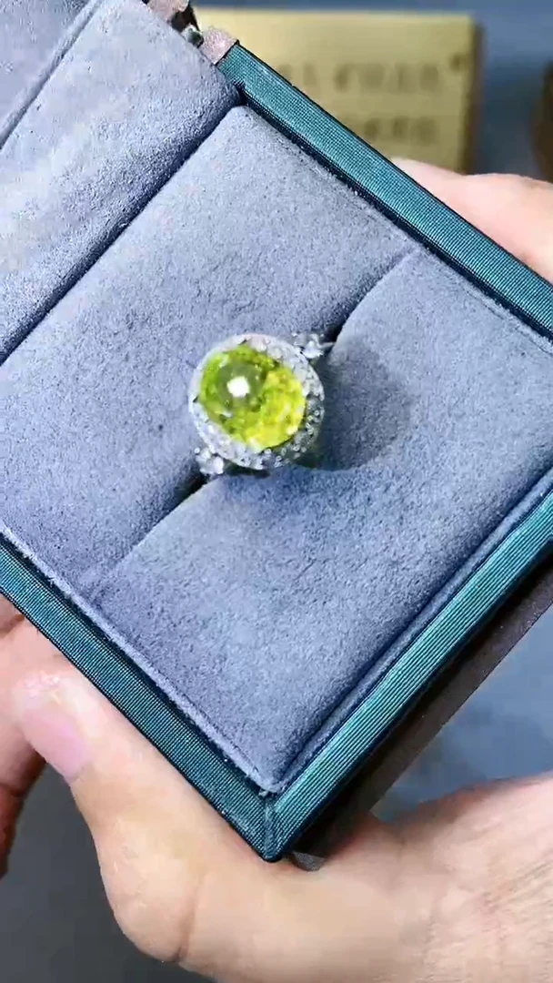 【闪购商品】橄榄石戒指银S925镶嵌321