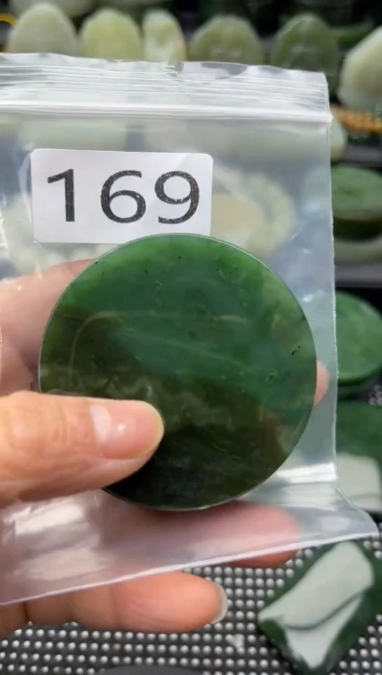 未镶嵌和田玉珠宝半成品镯芯