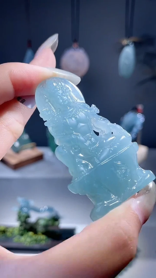 颈饰未镶嵌翡翠度母