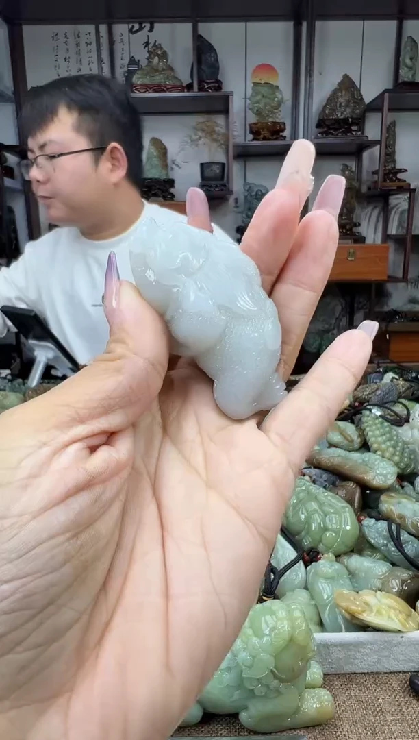 未镶嵌和田玉把件1