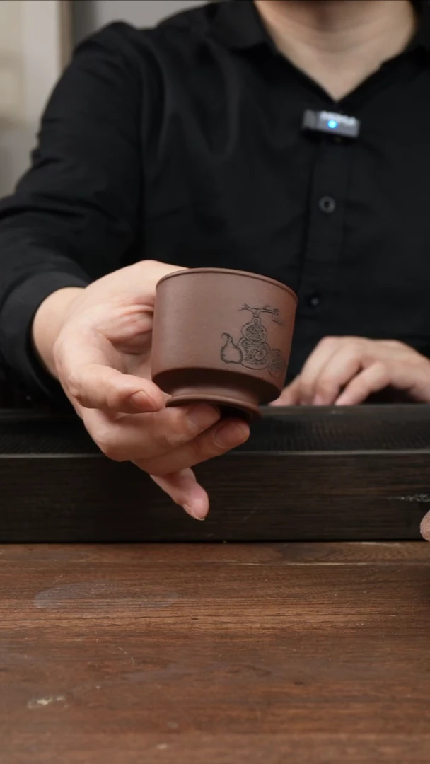 茶杯紫砂紫泥葫芦  刻绘新款主人杯 ！