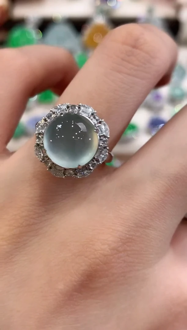 18K金镶嵌戒指翡翠w45