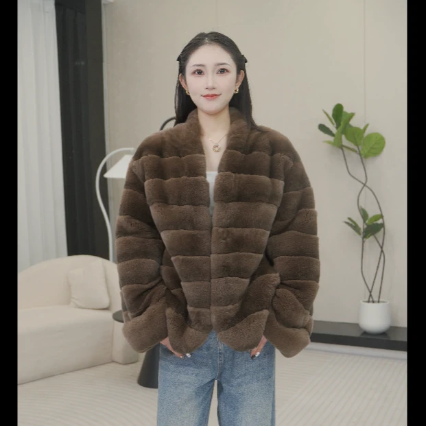 2025秋冬新款龙猫咖色帕斯条进口獭兔皮草外套女短款大衣1029