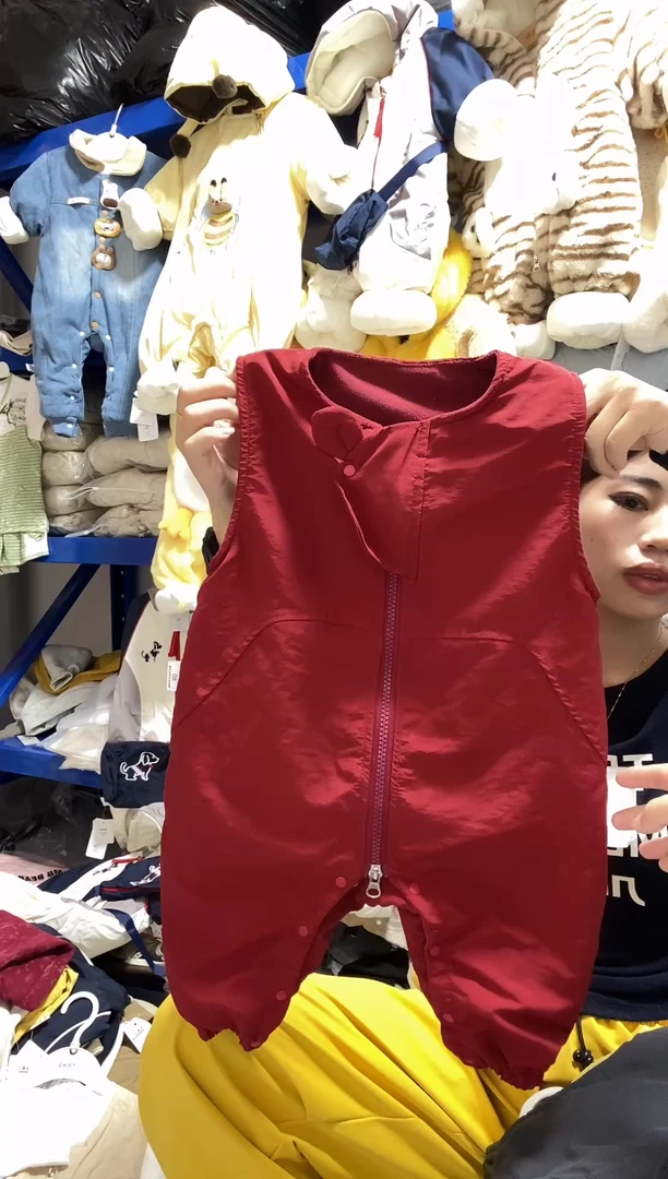 加绒款背带裤偏小一码73-100码，自行备注颜色尺码