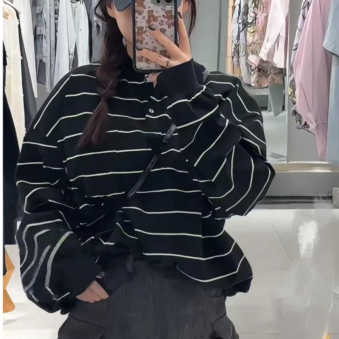 女士绿条翻领休闲长袖秋季