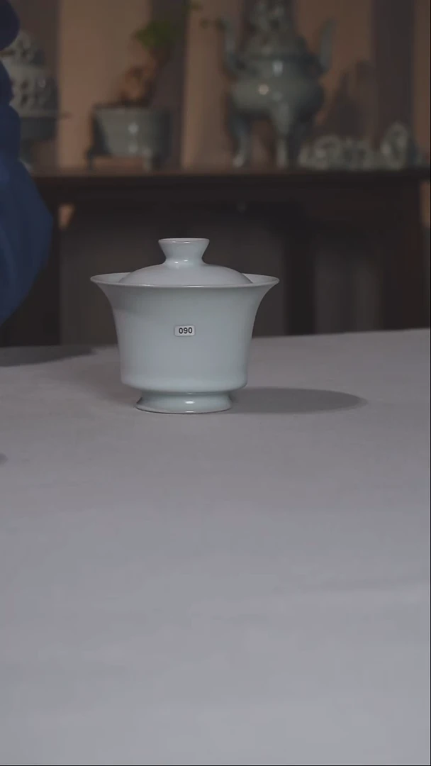 汝瓷090号微瑕高马蹄两才