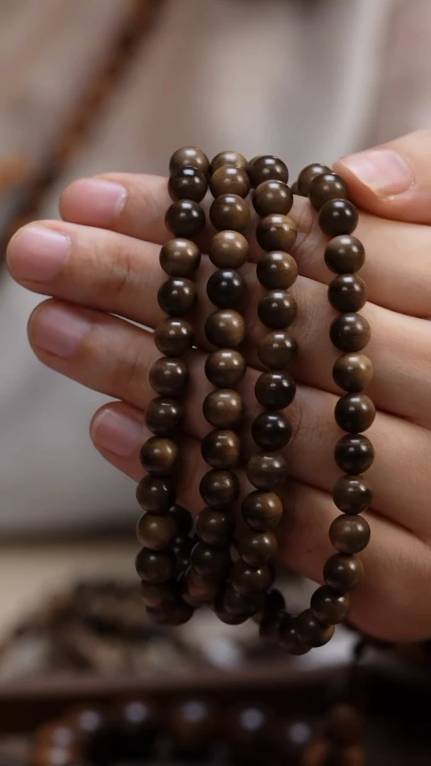 檀香木手串/手链王***?阴沉老山檀香0.8圆珠多圈108颗