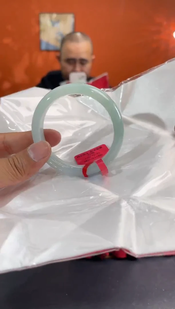 未镶嵌手镯翡翠5 56