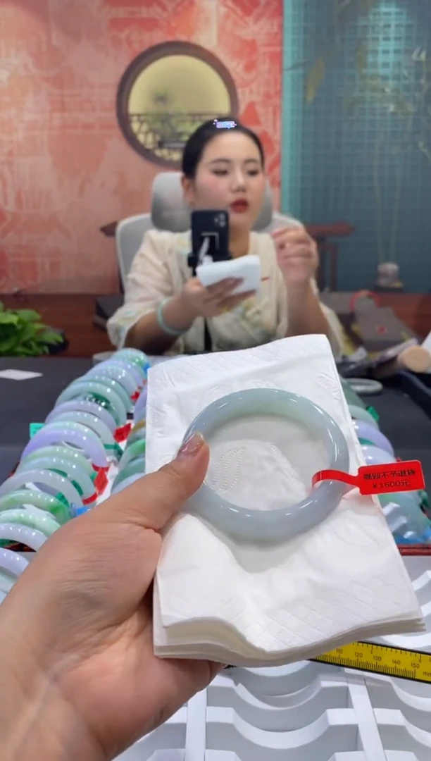 未镶嵌手镯翡翠多人00020663