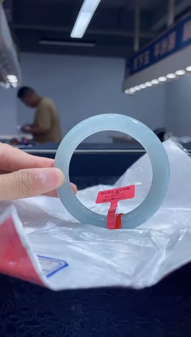 未镶嵌手镯翡翠10