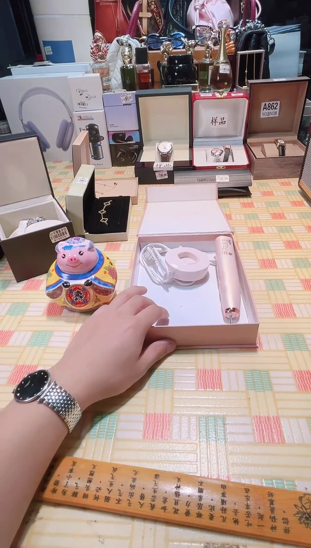 瓷片瓷器 库房到期 全部地板价@@1