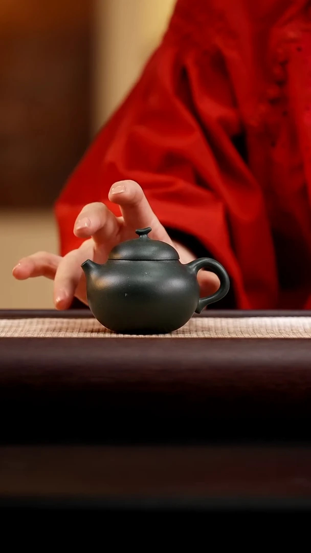 茶壶紫砂景舟墨绿泥茄瓜