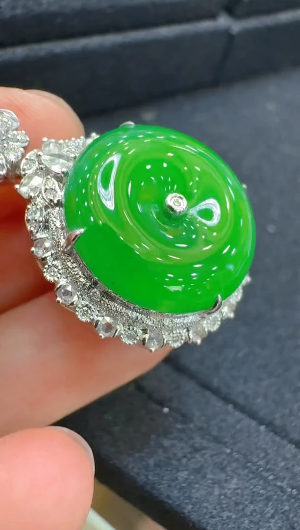 翡翠18K金镶嵌吊坠(不含链)多样性团购发一件