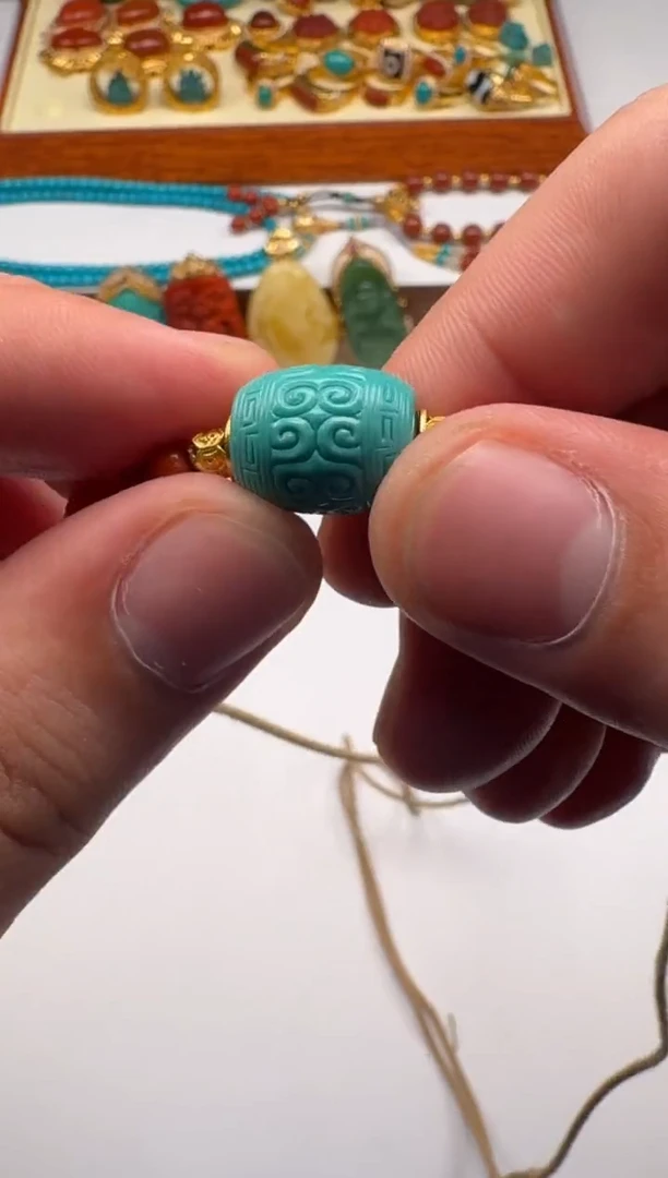 18K金镶嵌绿松石挂件远****~配饰配饰