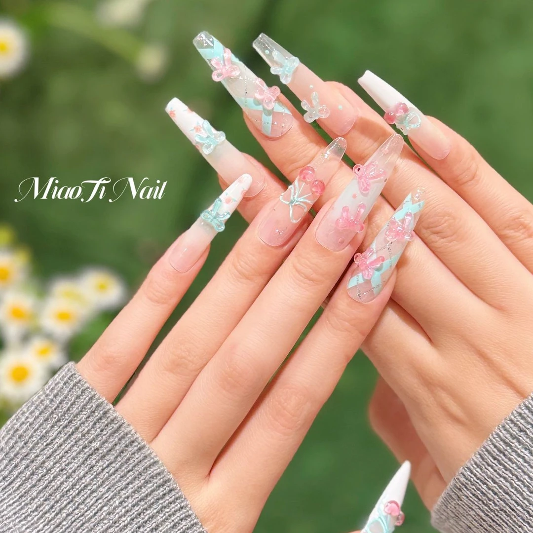 薄荷樱桃 | 8个甲型定制 | Miaoti | 纯手工穿戴甲