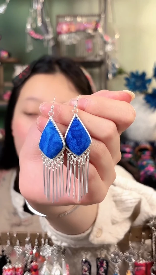 彩云南阁非遗老绣饰品523*