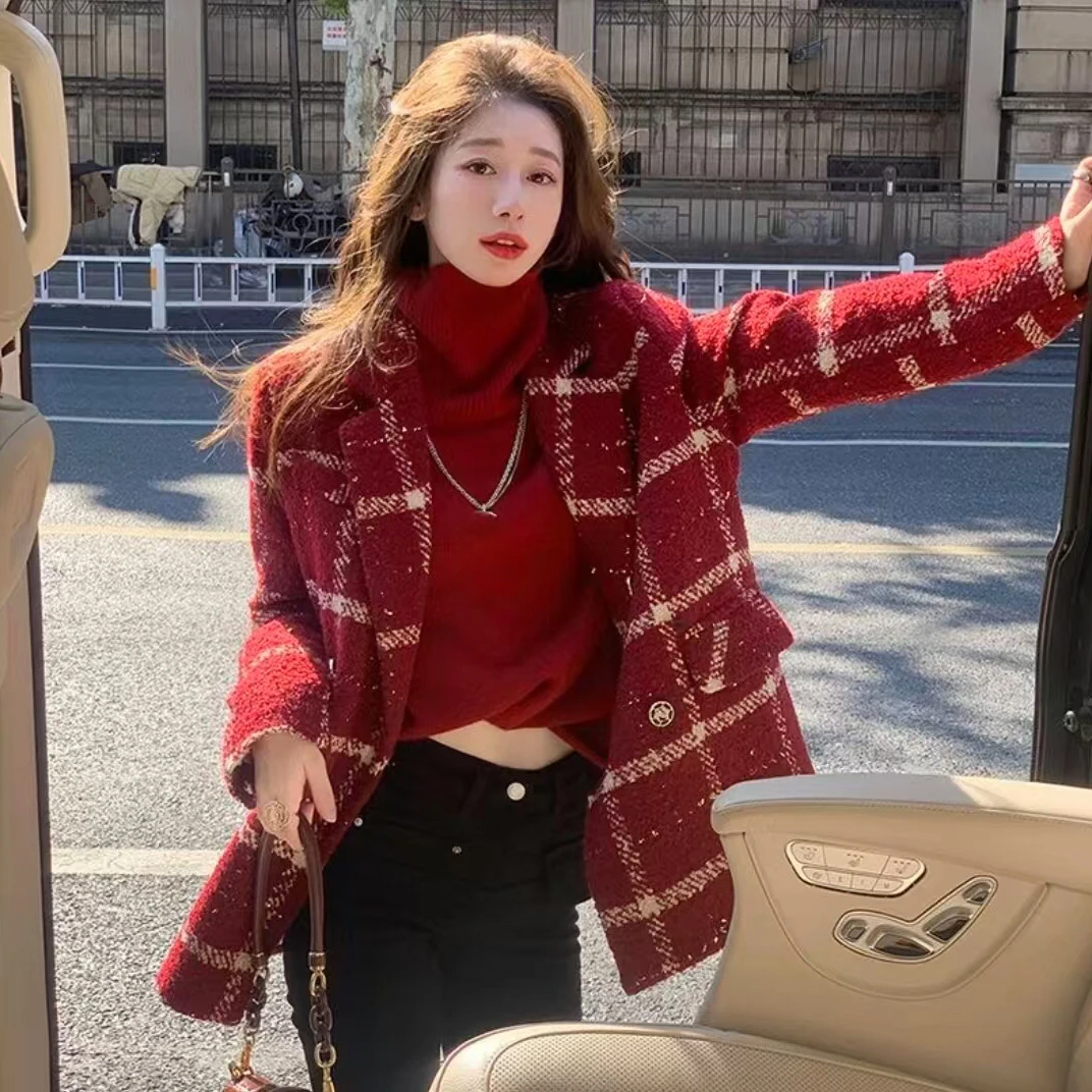 过年洋气时尚红色外套女2024秋冬新款小个子保暖格纹红色大衣潮妈