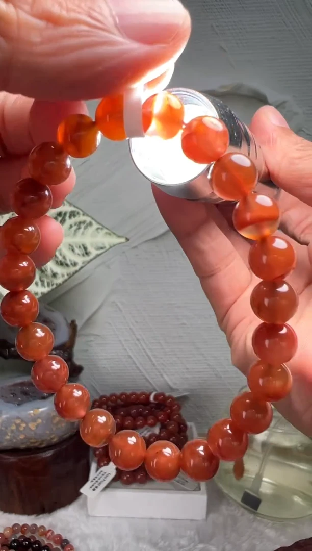 手串未镶嵌南红玛瑙南红玛瑙（默认微瑕）