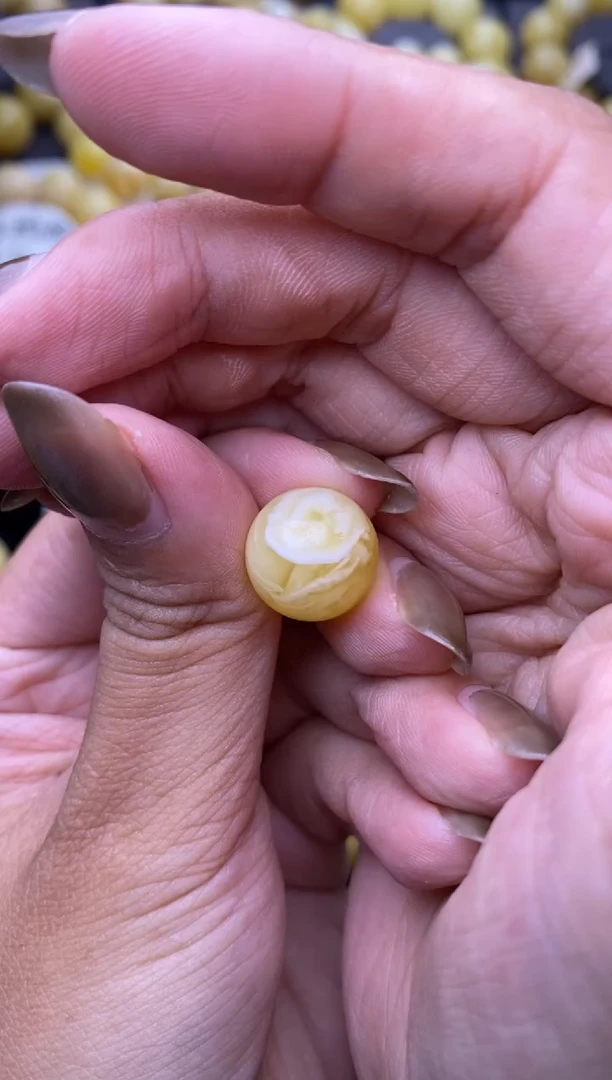 裸石琥珀未镶嵌大小姐珠宝68