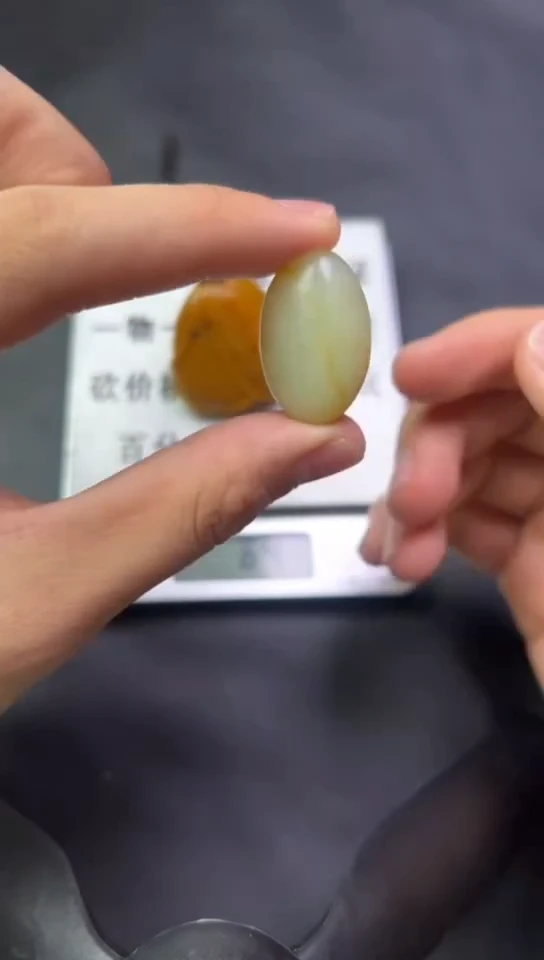 和田玉未镶嵌颈饰和田玉34