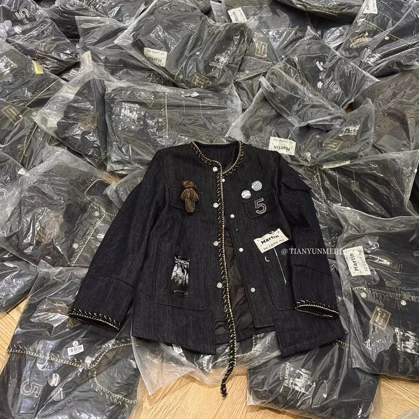 【no退no换 谨慎下单】小熊配饰圆领鹅绒牛仔外套 L1103