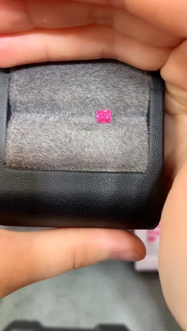 【闪购商品】定制尖晶石裸石未镶嵌枕型 sagyin粉 0.65ct