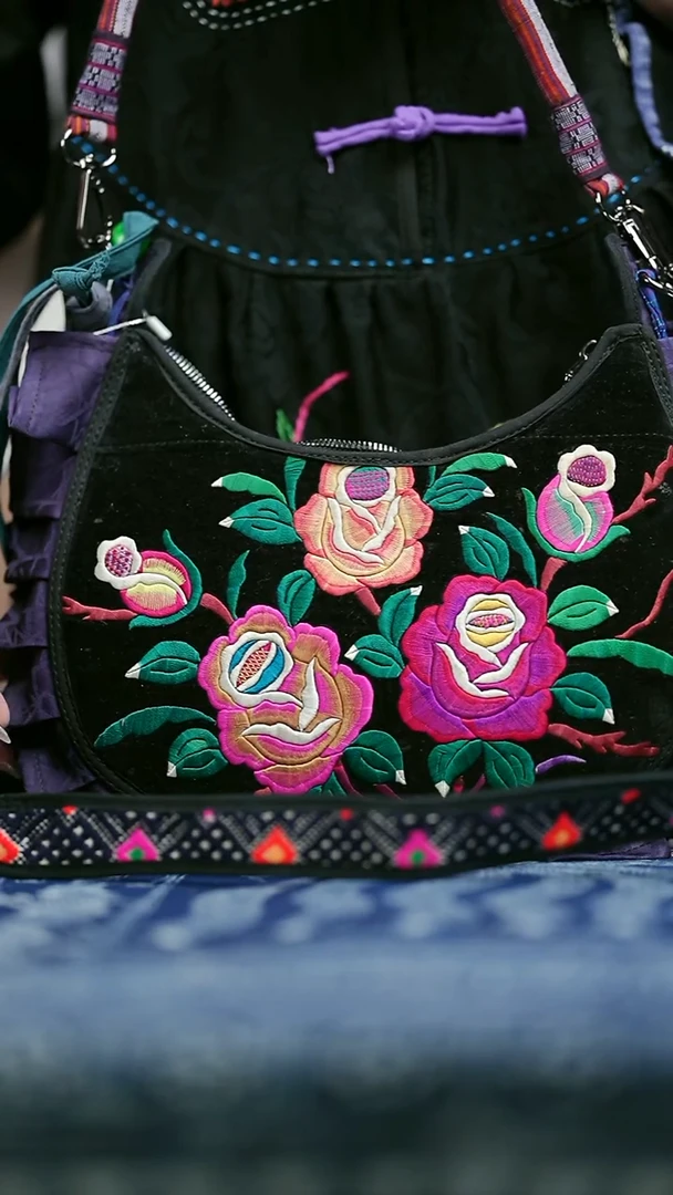 织绣L573黔东南苗族刺绣