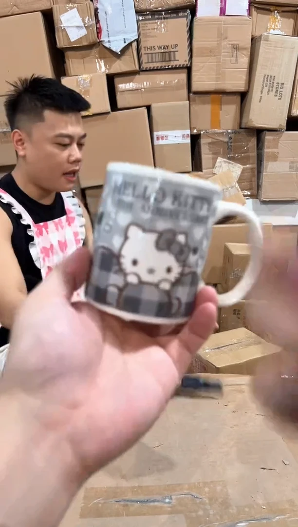 瓷片灰色kt猫马克杯