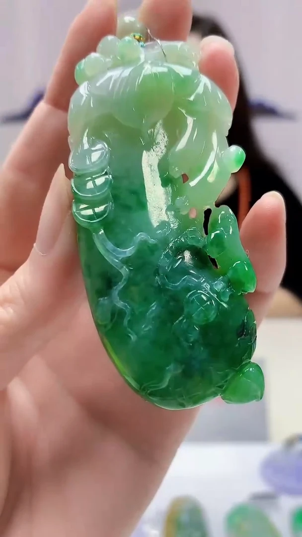 【闪购商品】定制翡翠未镶嵌4829zm-毛货挂件瓜76