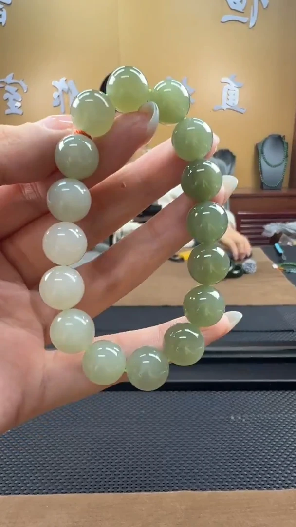 颈饰未镶嵌和田玉手串11-12